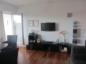 Luv-und-Lee-Apartment-23
